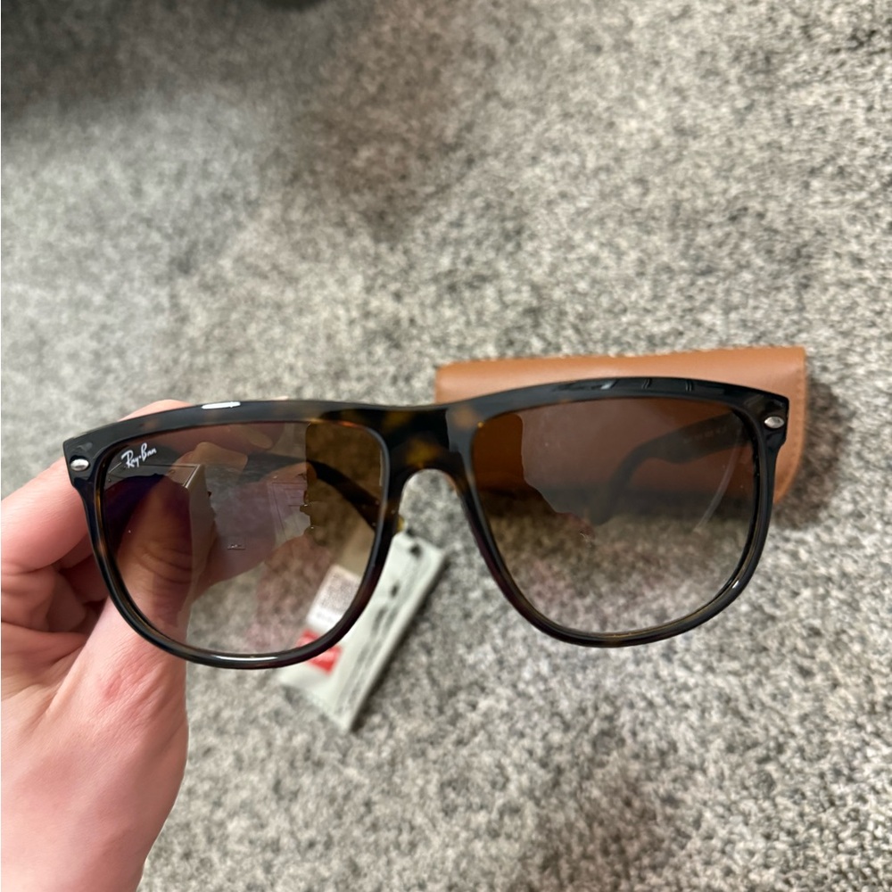 Ray-Ban RB4147 Boyfriend Sunglasses Havana Tortoise Frame Brown Gradient Lenses - Picture 7 of 7